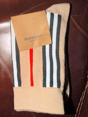 Burberry Icon Stripe Intarsia Socks, Small, NWT